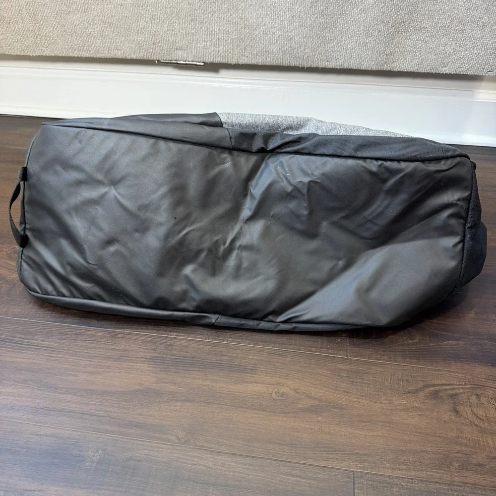 NEW UNDER ARMOUR Men's UA Undeniable 4.0 Duffle Bag Gym Graphite / Black